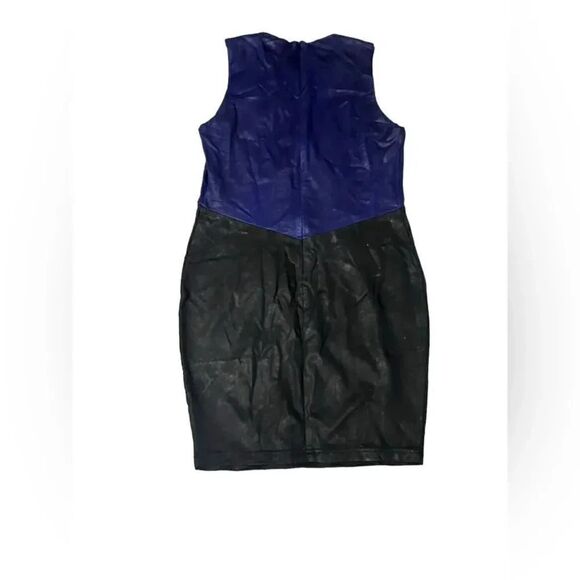 NWT women’s KRISA X REVOLVE Colorblock Sheath blank & navy coated Dress medium - Picture 3 of 9